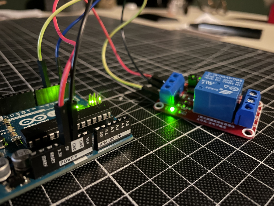 Relais zum trennen der Motor Stromversorgung