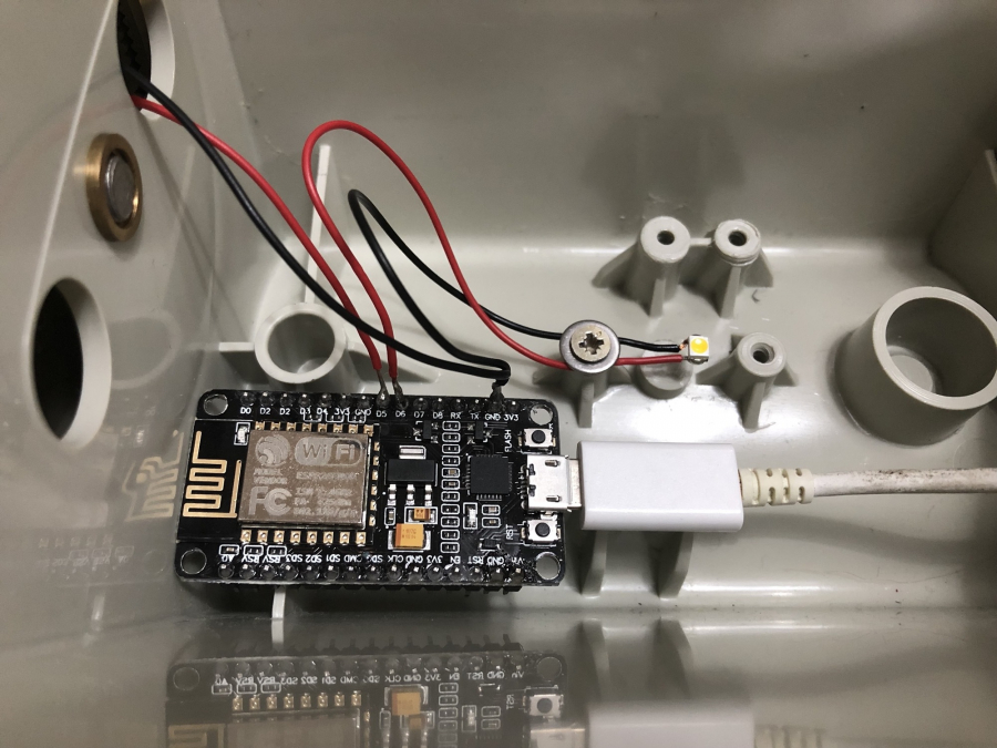 Node MCU mit WiFi ind er Ampel